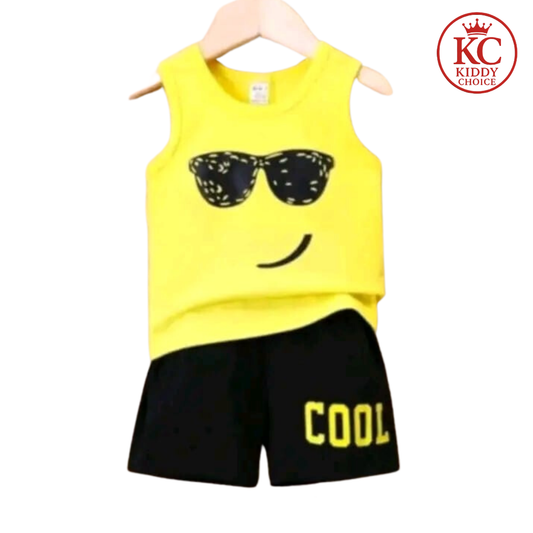 Cool sleeveless kids T-shirt with sunglasses design
